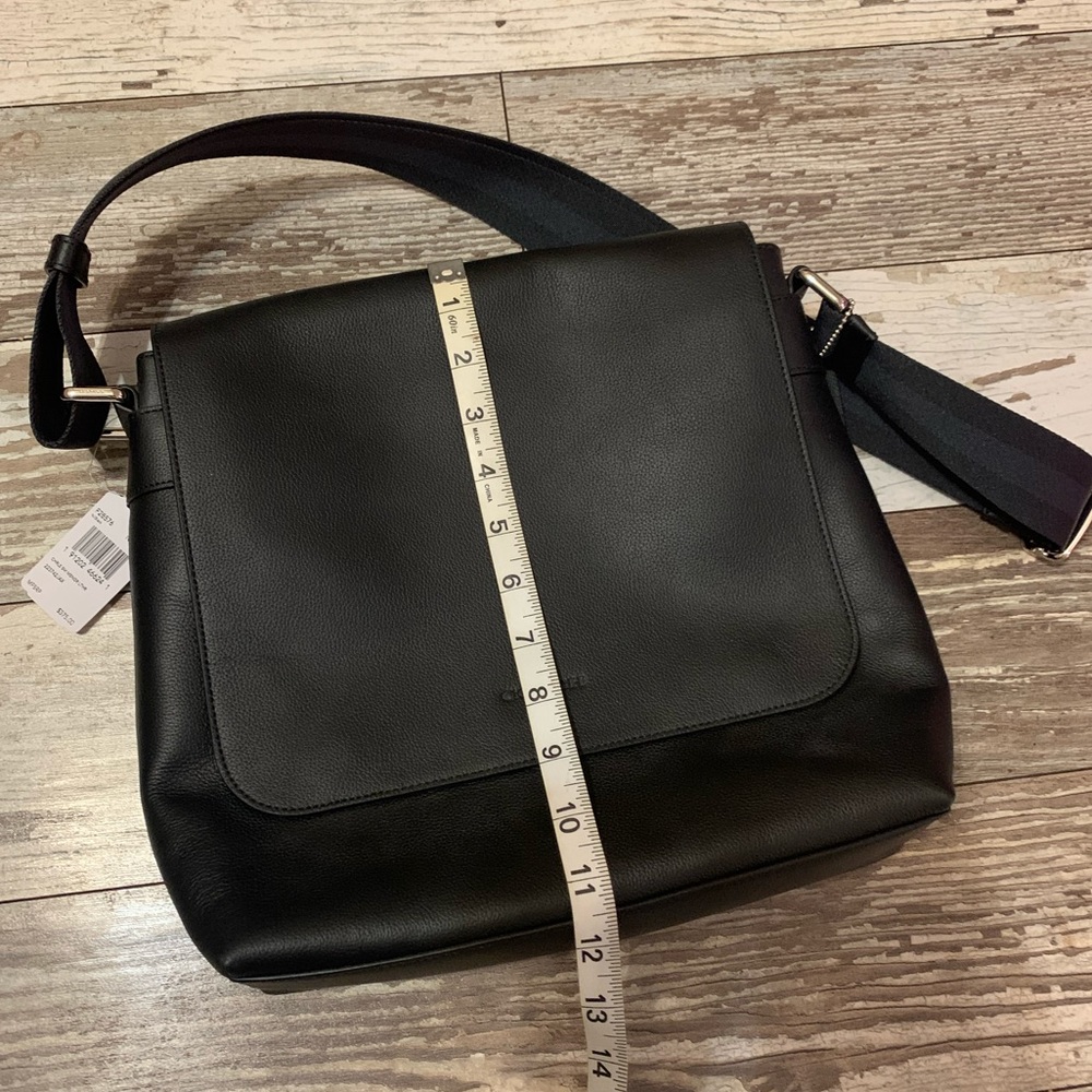 Coach Man Purse - Picture 4 of 5
